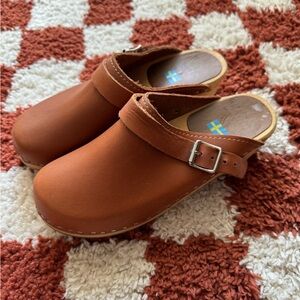 MIA brown clogs size 37